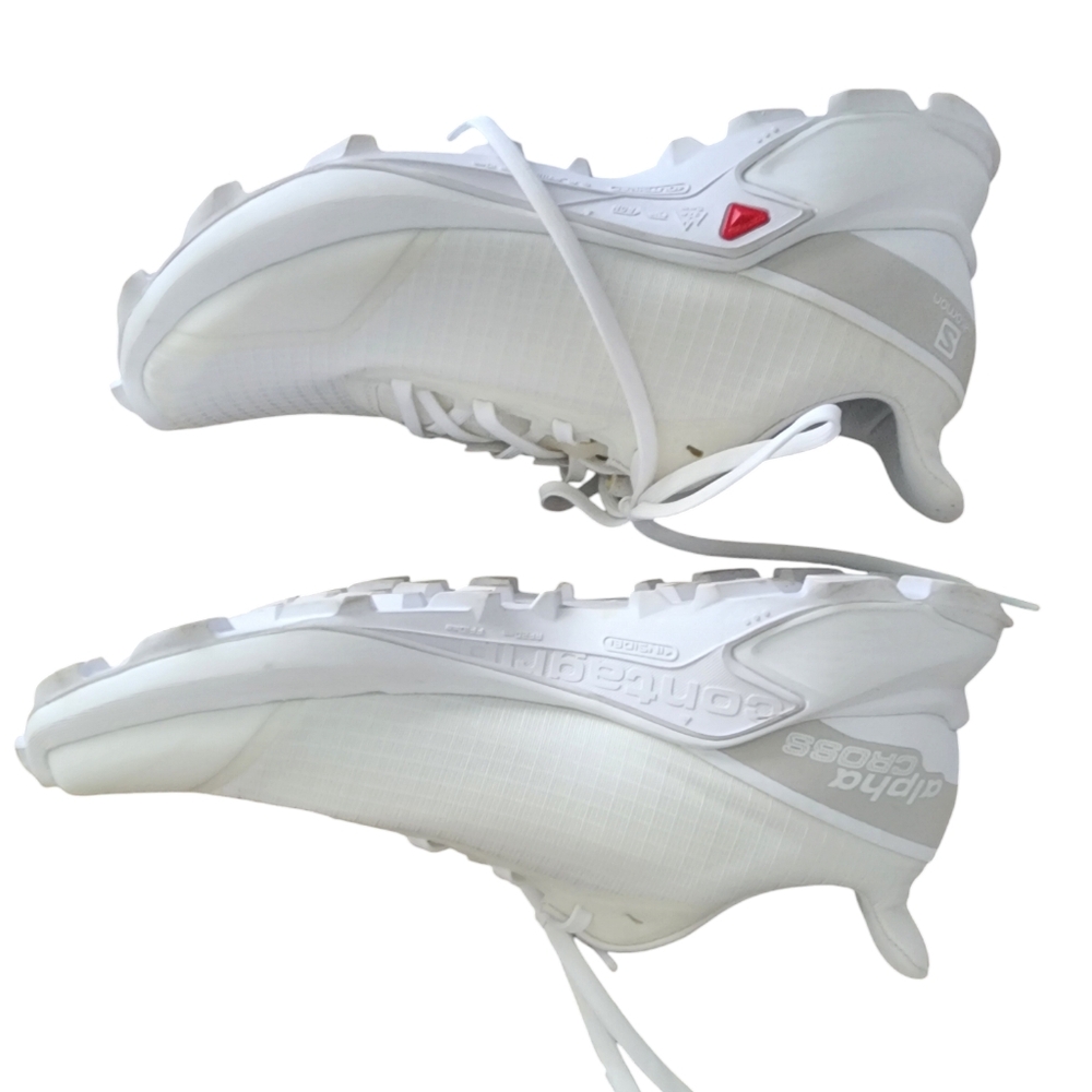 Fresh white Salomon running shoes - Picture 2 of 3